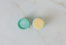 Load image into Gallery viewer, SOLIDSILK® Lip Butter - Sweet Mint - No Tox Life®
